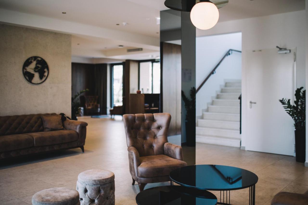 Hotel Batuda Сплит Экстерьер фото