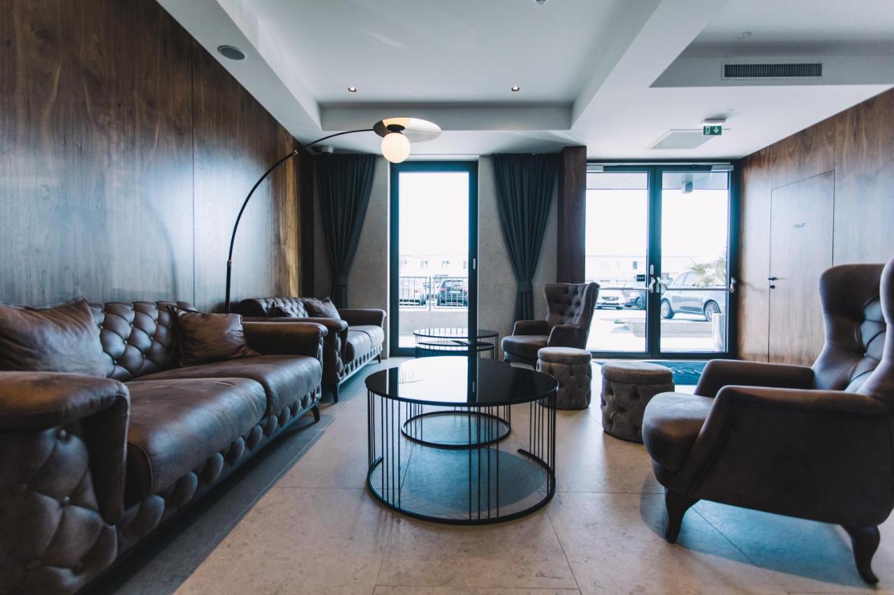 Hotel Batuda Сплит Экстерьер фото